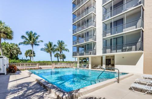 Vanderbilt Beach Apartment | Vanderbilt Beachside