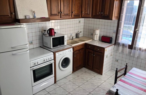 Tavernes Other | Vanha Kunnostettu Maalaistalo