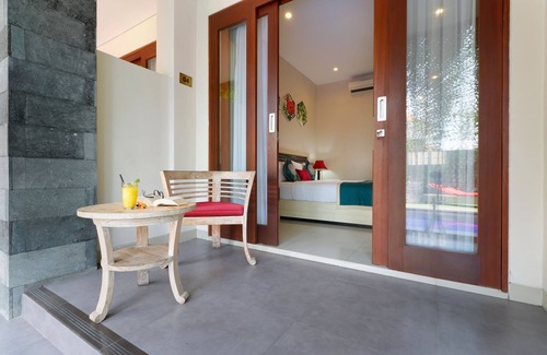 Central Seminyak Hotel | Vansari Hotel