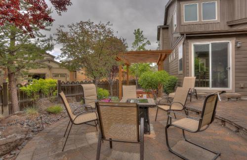 Southern Crossing House | Vantage Point
