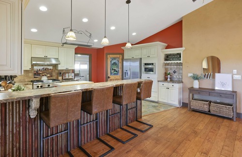 Templeton House | Vaquero Vines - Pool, Spa, Firepit and more!