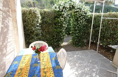 Les Esterets du Lac House | Var at lac de st cassien: Gite cigales 2 pers :Animals with owner's agreement