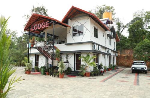 Hampankatta Hotel | Vardhaman Grand inn