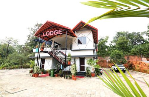 Hampankatta Hotel | Vardhaman Grand inn