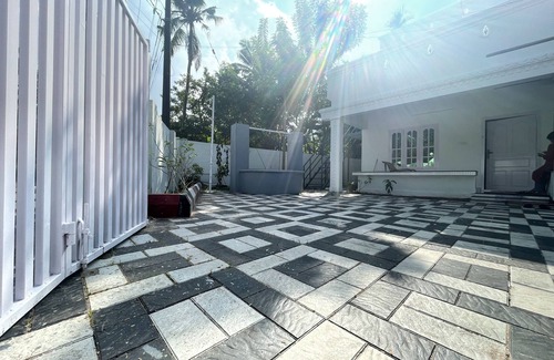 Varkala House | Varkala Beats - Travellers and Musicians Pad | Comfy House with Open terrace