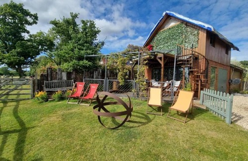 Emsworth House | Varr House @ Meadow View | Room 1