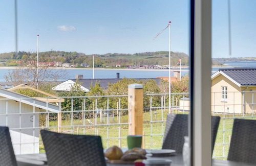 Hvalpsund House | "Vasilij" - 300m to the fjord by Interhome