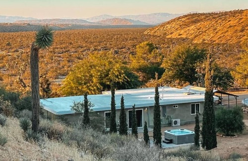 Yucca Valley House | Vast Desert Views & Privacy · Pipes Canyon Lookout