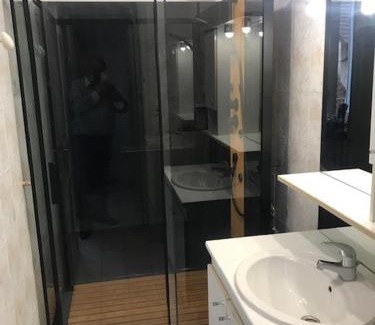 Bourg-en-Bresse House | vaste chambre familiale