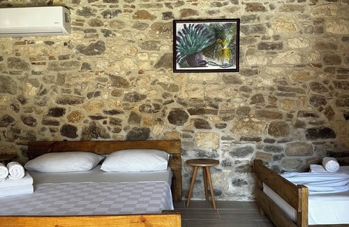 Ayvalik House | Vasvija Pansiyon