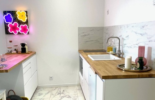 Vauban Apartment | Vauban:appartement D'artiste, Idéalement Situé, 10 min des Centres Touristiques