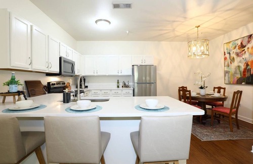 Oxford Condo | Vaught Walk - Newly Renovated! Walk to the Grove!