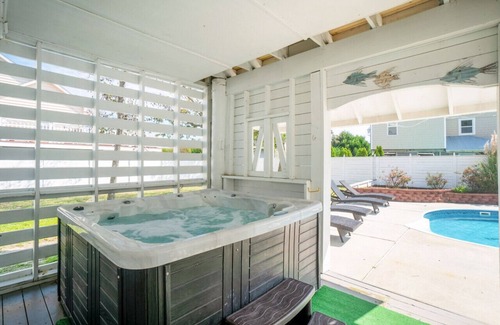 Sandbridge House | VB Paradise/Private Pool, Hot Tub