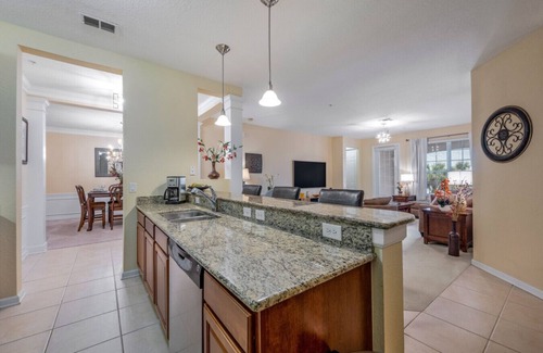 Florida Central Atlantic Coast Apartment | VC10-202 Beautiful Lake View