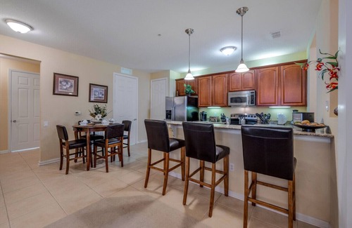 Florida Central Atlantic Coast Apartment | VC10-202 Beautiful Lake View