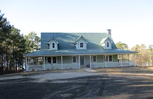 Broaddus House | Veach Getaway