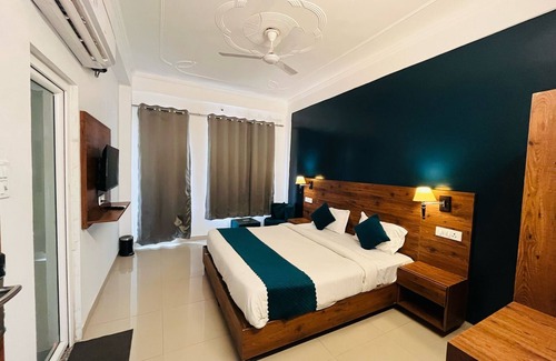 Tapovan Hotel | Vedartha trails