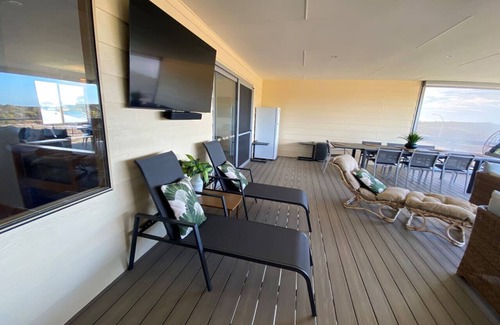 Ledge Point House | Veg at Ledge in total comfort & relaxation