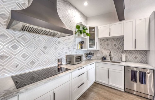 Foothills House | Vegas Luxury Stay, Strip Views, Rooftop, Pool, Spa