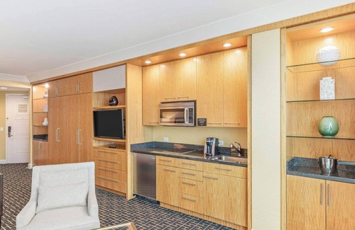 Las Vegas Apartment | Vegas Luxury Trump Tower Studio 2615