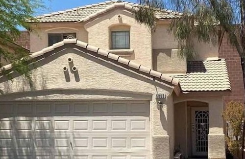 Rhodes Ranch House | Vegas Oasis-Wet n Wild, Airport, The Strip, Poker, pool table
