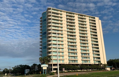 Biloxi Condo | Vegas on the Gulf! Enjoy the sunset from the 16th floor balcony.