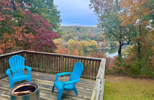 Bella Vista House | Velo Vista 5 BR Lake View Retreat, king beds, hot tub, game room, bike friendly