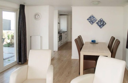 West-Graftdijk House | Velthorst 4 by Interhome