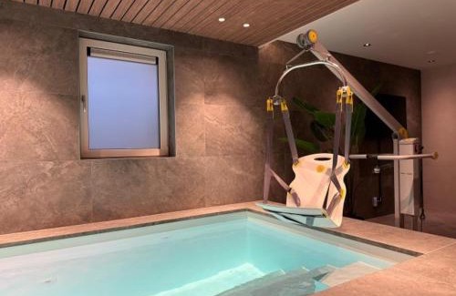 Wekerom Villa | Veluwe Villa met Binnenzwembad & Wellness | 12 personen | Rolstoelvriendelijk
