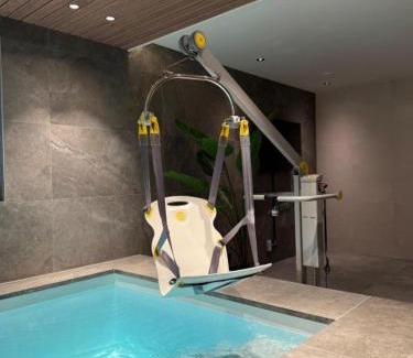 Wekerom Villa | Veluwe Villa met Binnenzwembad & Wellness | 12 personen | Rolstoelvriendelijk