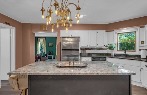 Sherman Hill Condo | Velvet Noir - Sultry City Luxe
