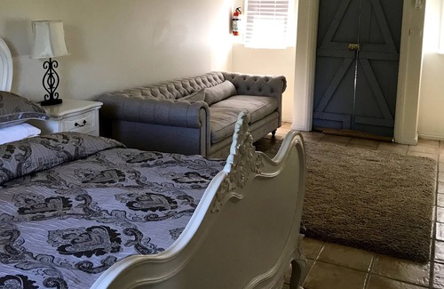 Tilba Tilba Cottage | Velvet Pear Cottage @ The Foxglove Gardens