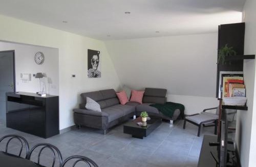 Saint-Mamet Apartment | Venasque Vue Apartment