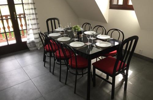 Saint-Mamet Apartment | Venasque Vue Apartment