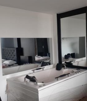 Victor Larco Herrera Hotel | Venecia Hotel Larco