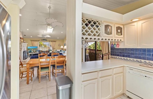 Venetian Shores House | Venetian Shores Retreat with Boat Lift, Tiki Hut & Hot Tub