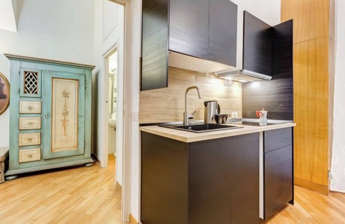 Rione XVI Ludovisi Apartment | VENETO COMFORTABLE APARTMENT (one night for up to 6 people)