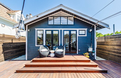 Venice House | Venice 2BR - Ocean Walk - Stunning Outdoor Space!