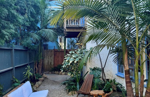 Venice House | Venice beach Spanish Style VillanRight behind abbot Kinney, walk to the beach