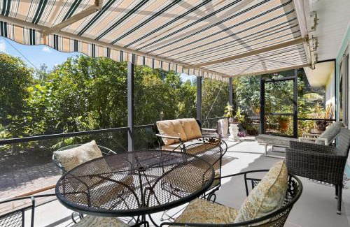 South Venice Apartment | Venice Getaway, Minutes to Beaches & Downtown