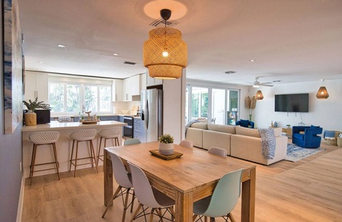 Golden Beach Villa | Venice Golden Sunset Villa