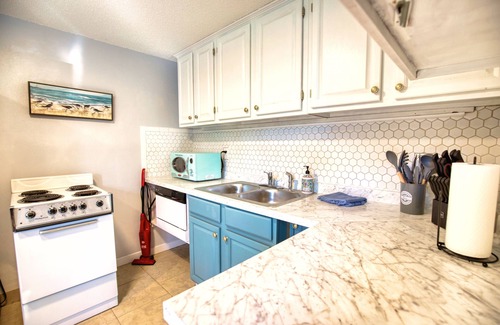 South Venice House | Venice Palms - Family Beach Fun!