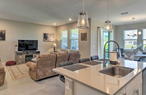 Venice House | Venice Vacation Rental w/ Resort Amenities!