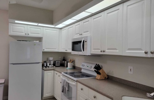 Plantation Condo | Venice Vacation Retreat