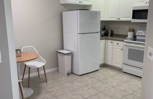 Plantation Condo | Venice Vacation Retreat