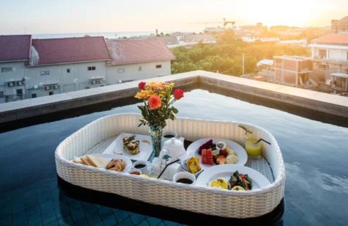 Batu Bolong Apartment | Venila Penthouse 450m To Batu Bolong Beach