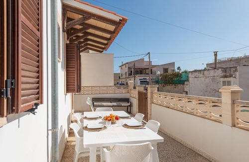Sa Rapita House | VENT DE XALOC - Charming town house near the sea - Free WiFi