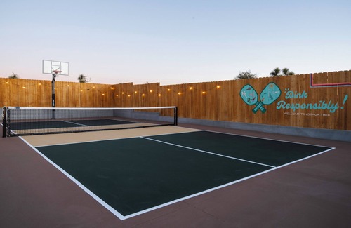 Yucca Valley House | Ventana Cove Pickleball and Saltwater Pool