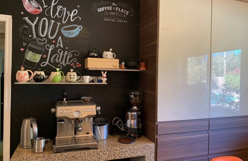 Moon Valley House | Ventana de la casa, 1 min walk to the Moon Valley Country Club