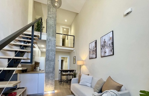 Ciudad Lineal Apartment | Ventas Plaza | Modern 2 Bedroom Duplex in Madrid